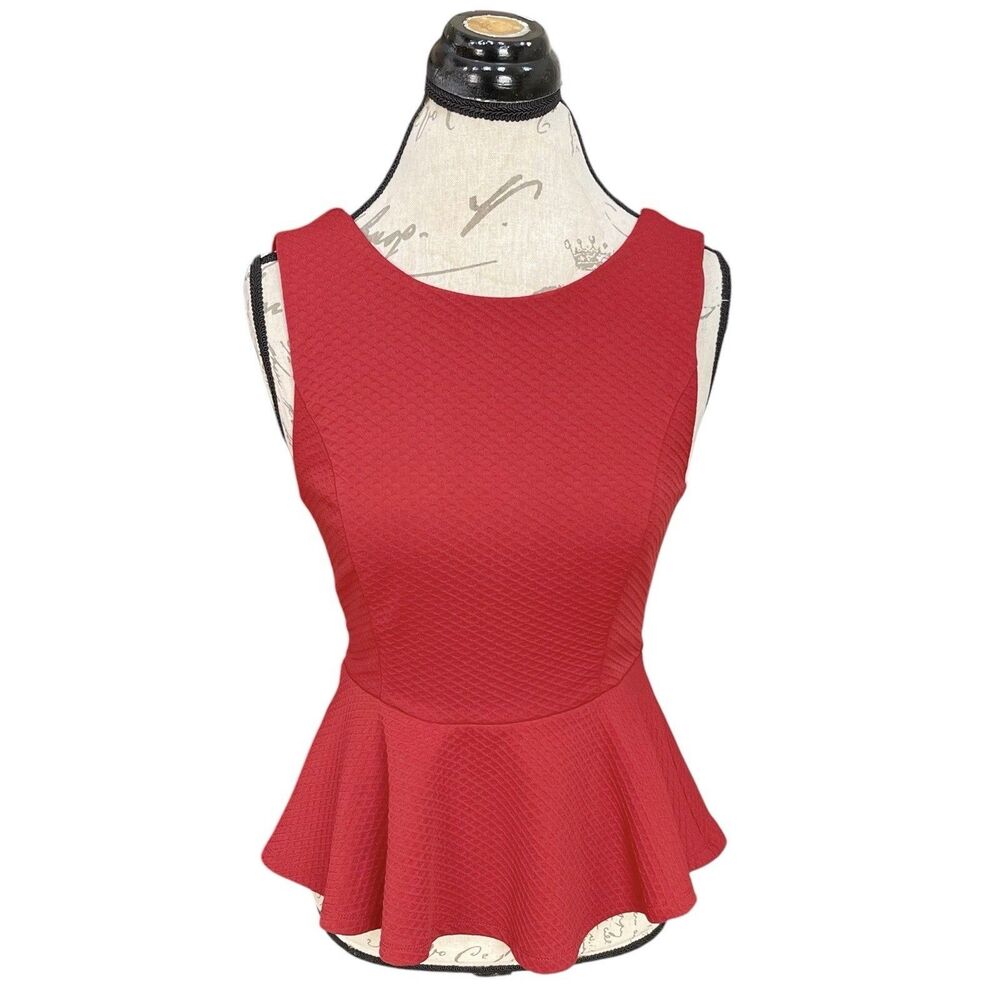 Forever 21 Womens Red Peplum Top  Medium Elegant Party Feminine Date Night Y2k